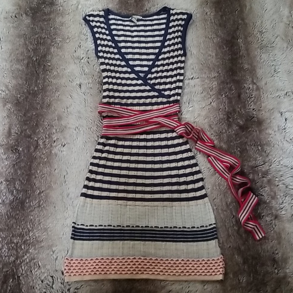 Knit Wrap Dress V Neck, Long Belt. - Picture 3 of 16